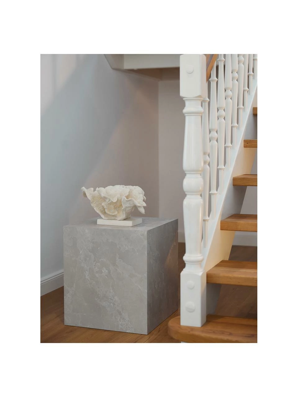 Westwing Collection Table d'appoint aspect béton Lesley, larg. 45 x haut. 50 cm – Image 3