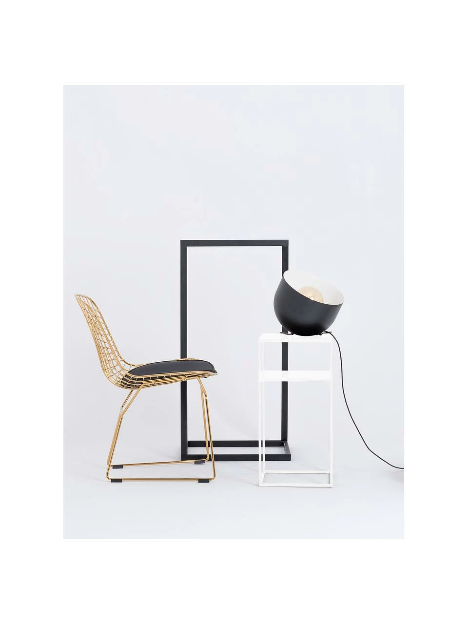 Table d'appoint blanche en métal Tensio, larg. 30 x prof. 30 cm â Image 2