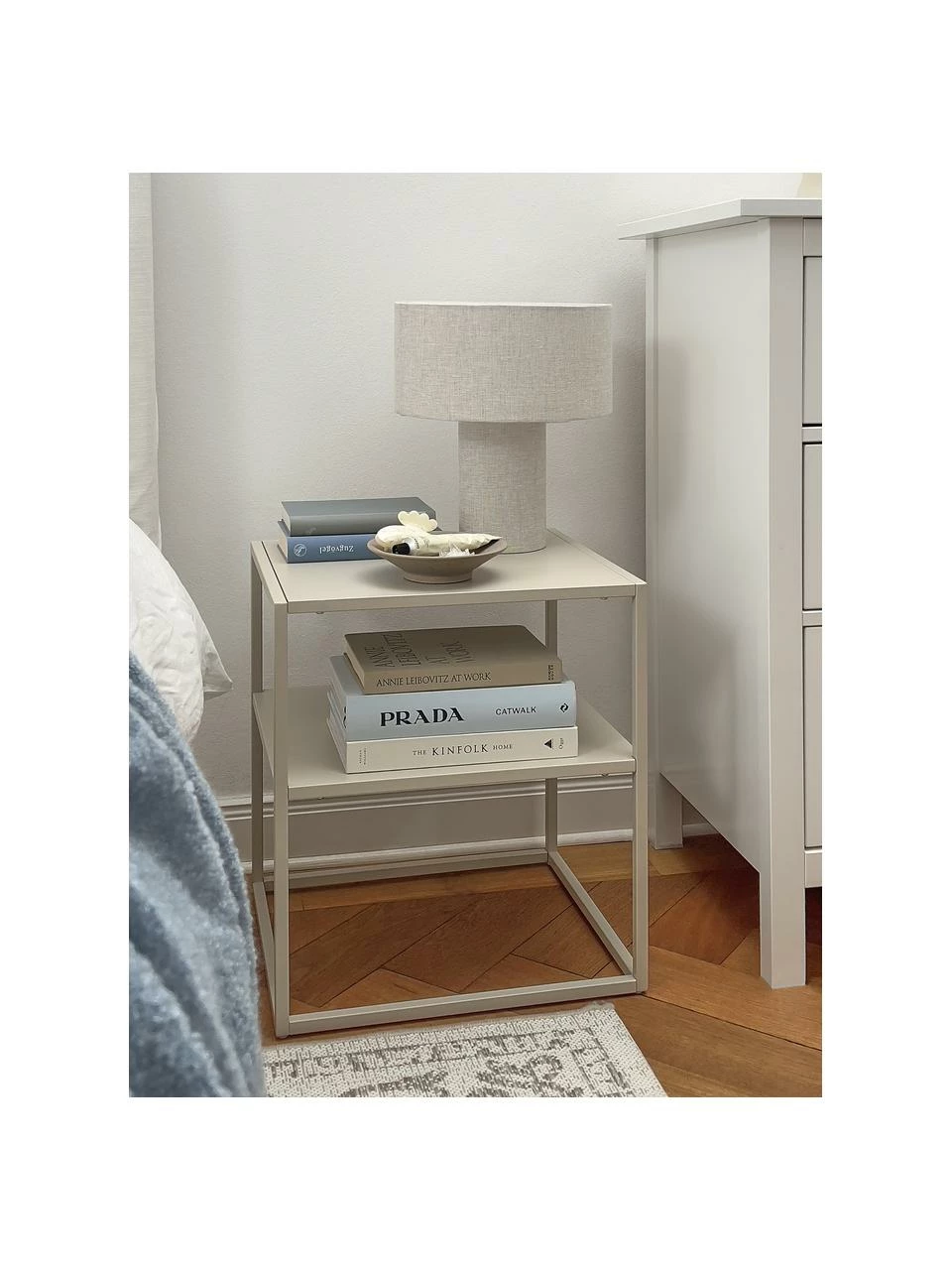 Westwing Collection Table d'appoint industrielle en métal beige Neptun, larg. 45 x prof. 40 cm – Image 3