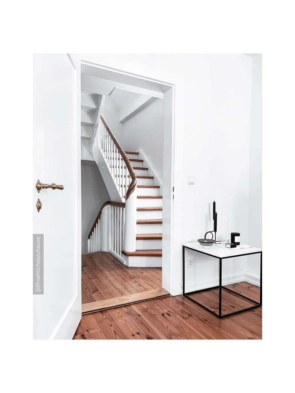 Westwing Collection Table d'appoint marbre Alys, larg. 45 x haut. 50 cm â Image 2